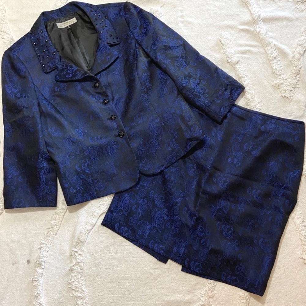 Black&Blue Jacquard Tahari 16 Suit w/Jewel Collar